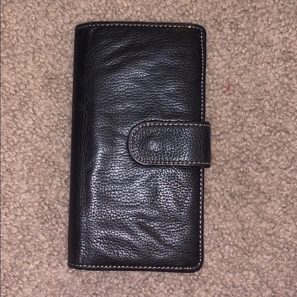 LEATHER WRISTLET